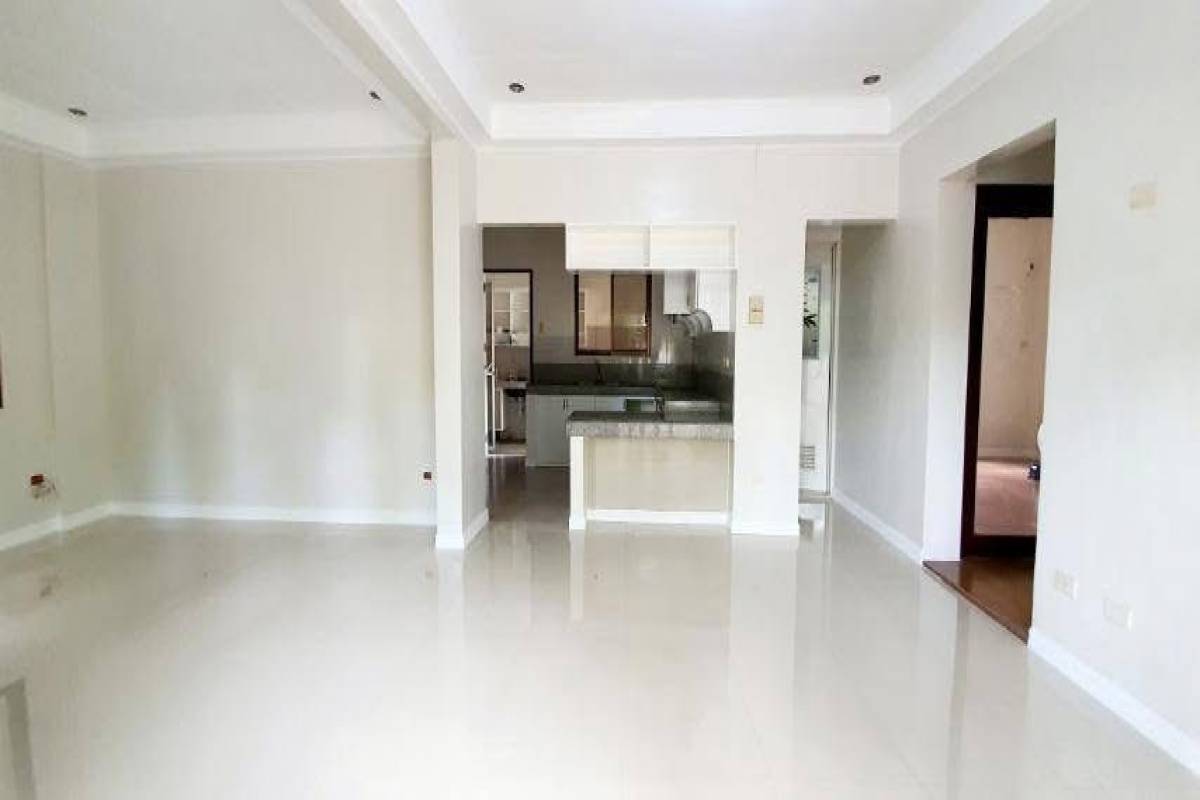 NATIONAL CAPITAL REGION (NCR),3 BathroomsBathrooms,House and Lot,1589