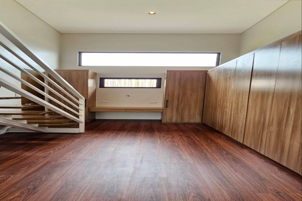 NATIONAL CAPITAL REGION (NCR),4 BathroomsBathrooms,House and Lot,1591