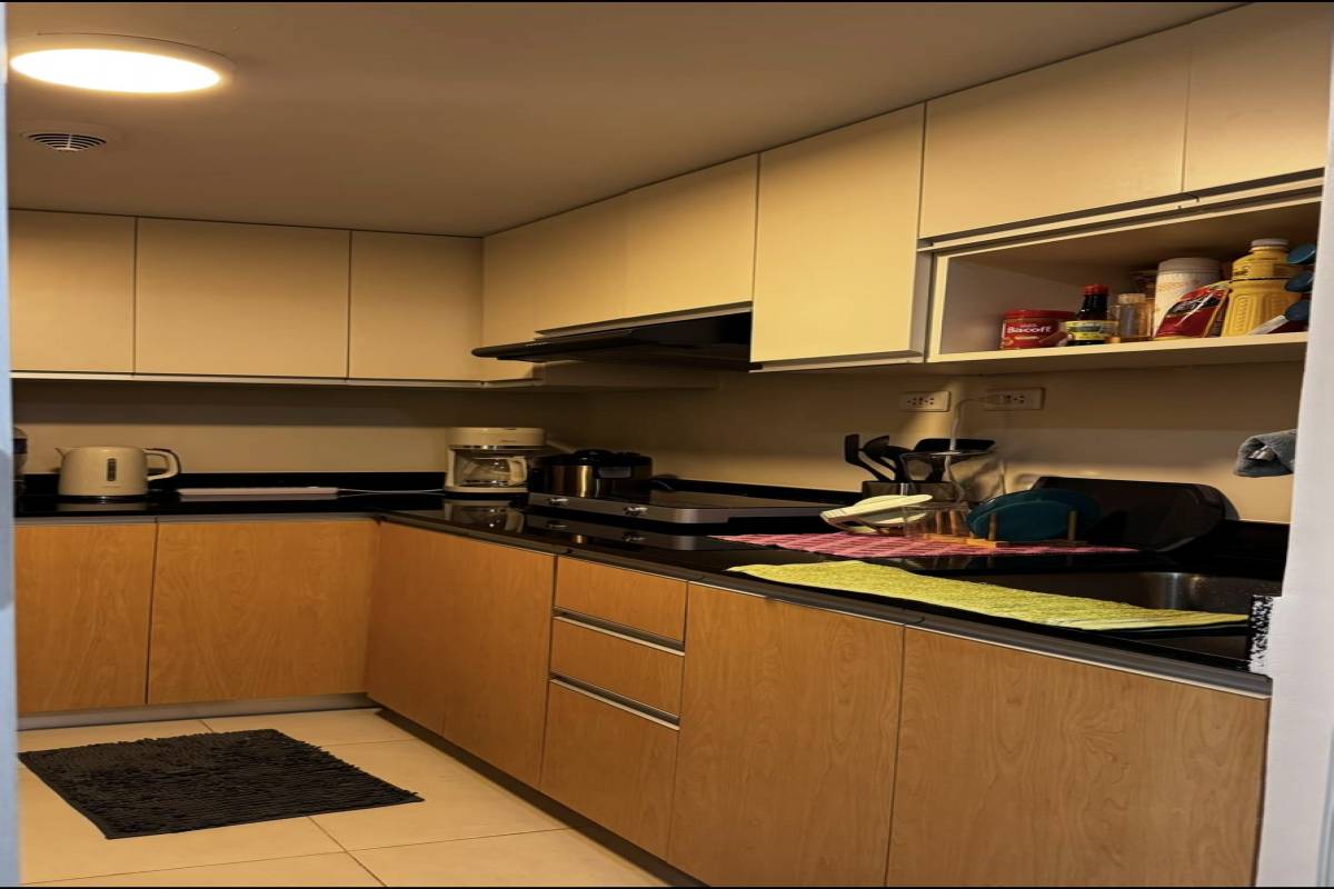 CITY OF SAN FERNANDO (Capital),REGION III (CENTRAL LUZON),Condominium,1611