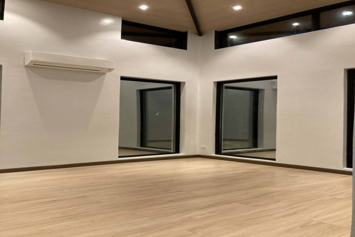 CITY OF CALAMBA,REGION IV-A (CALABARZON),House and Lot,1617